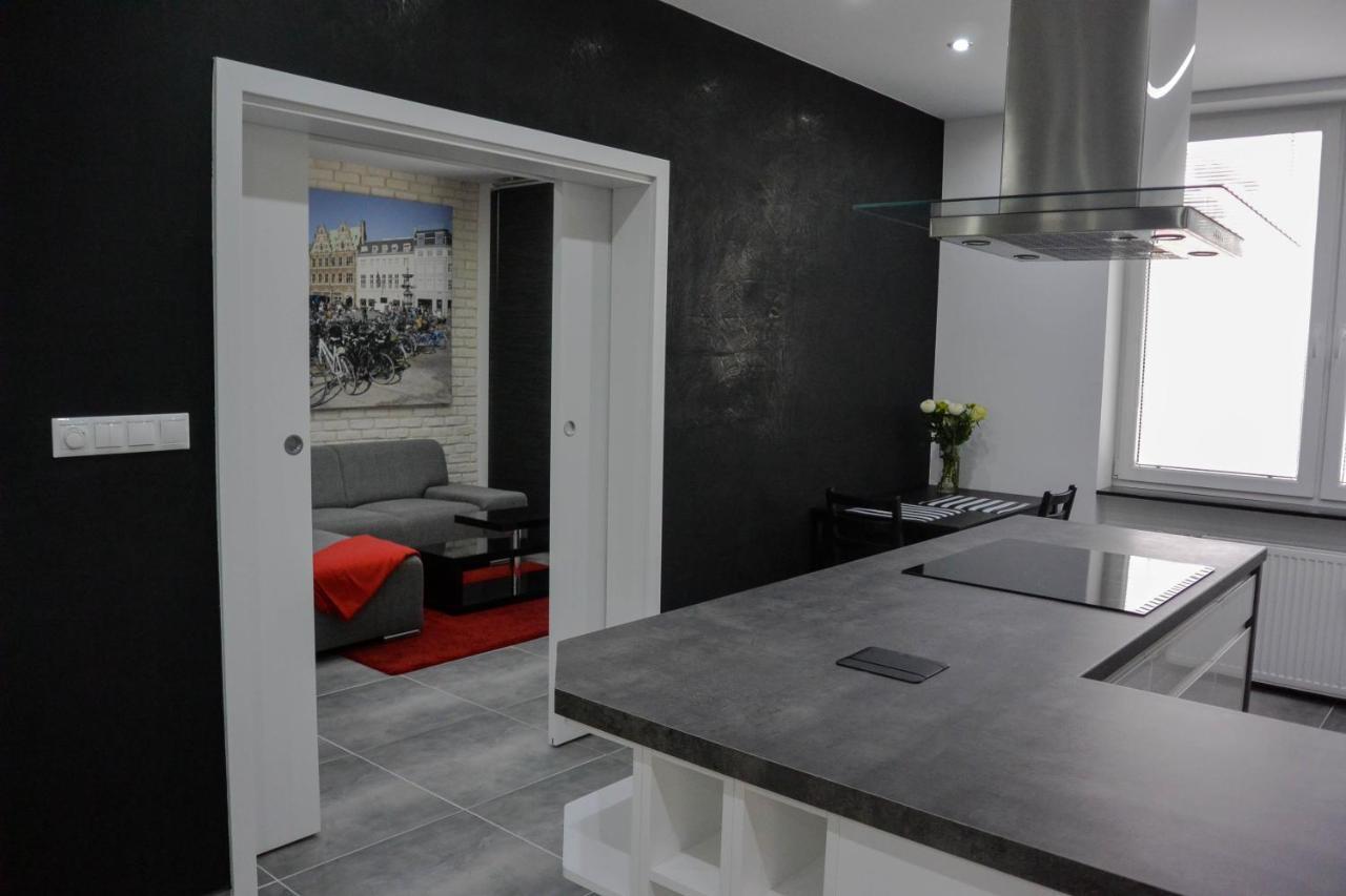 Rr Bus Station Apartment Братислава Екстериор снимка